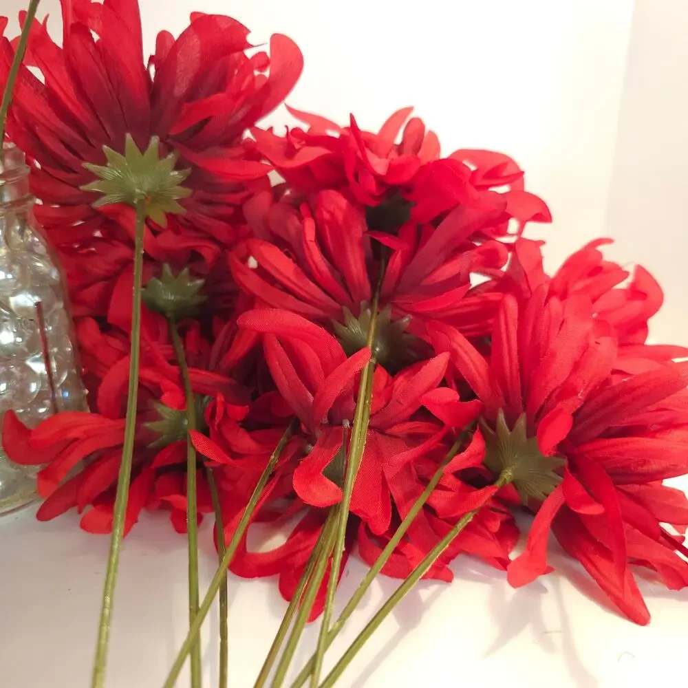 26 Pcs Red Artificial Silk Mum Flower Stems Chrysanthemum Fall Floral Craft Lot